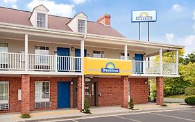 Days Inn Auburn 2*